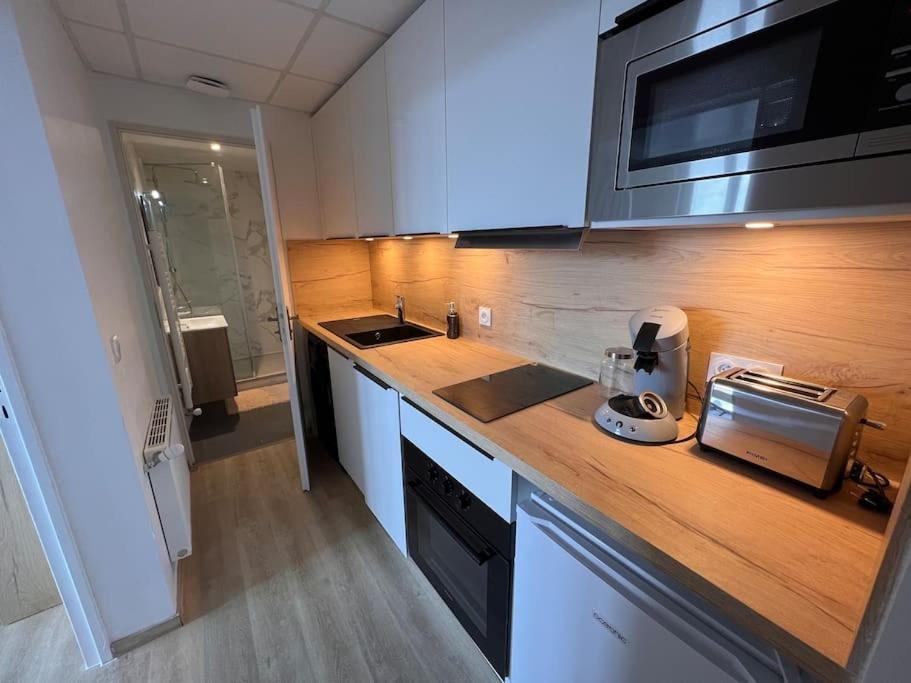 Appartement Proche Des Prebendes Tours Bagian luar foto