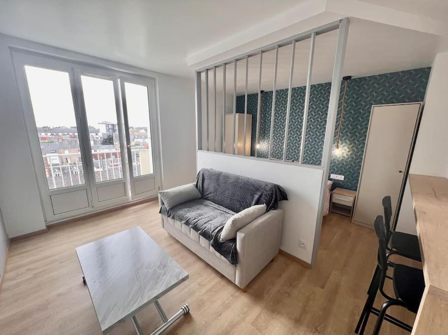 Appartement Proche Des Prebendes Tours Bagian luar foto