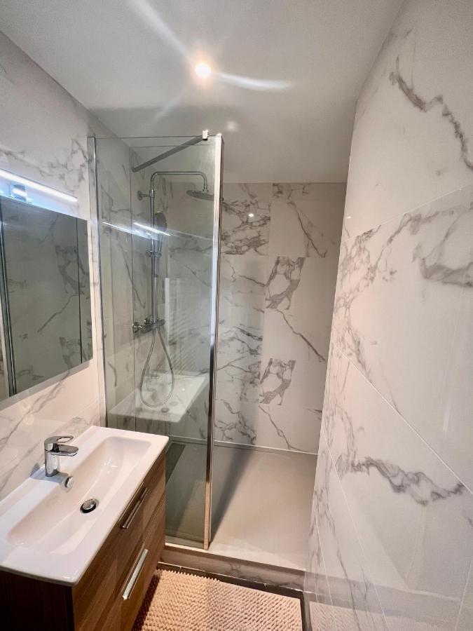 Appartement Proche Des Prebendes Tours Bagian luar foto